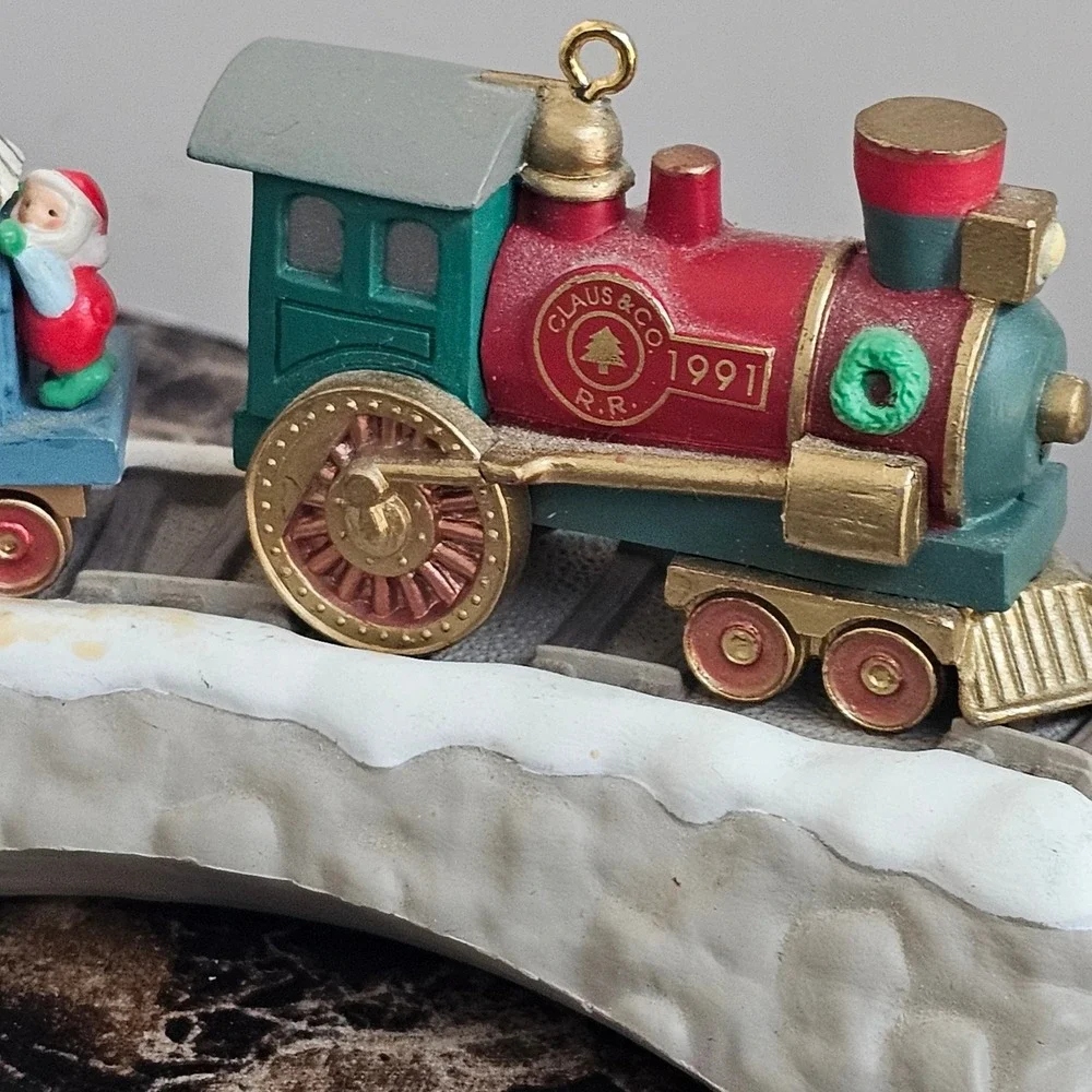 Vintage 1991 Hallmark Claus & Co RR Train Ornament Set with Snowy Track Display